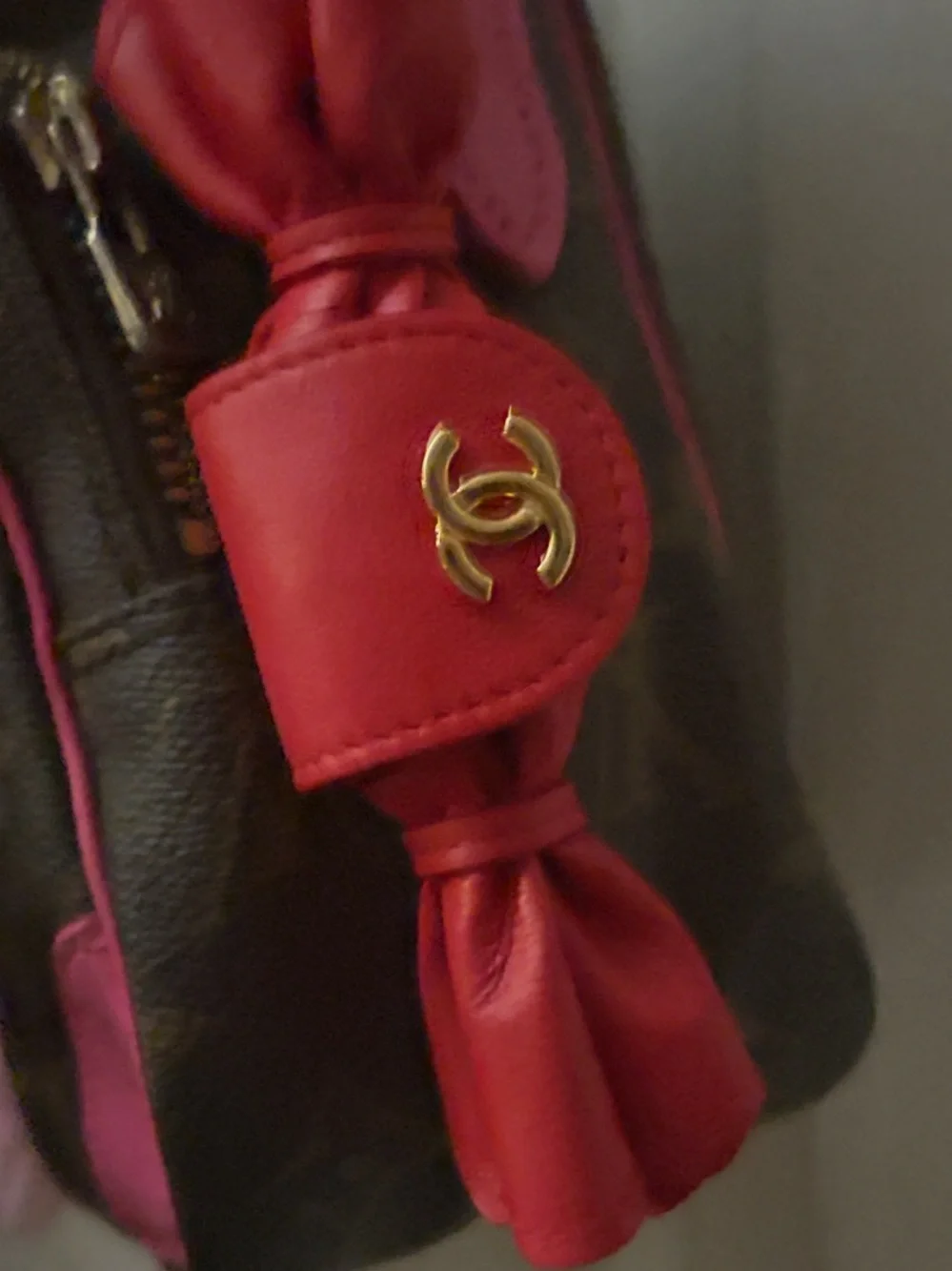 CHANEL adorable lightweight